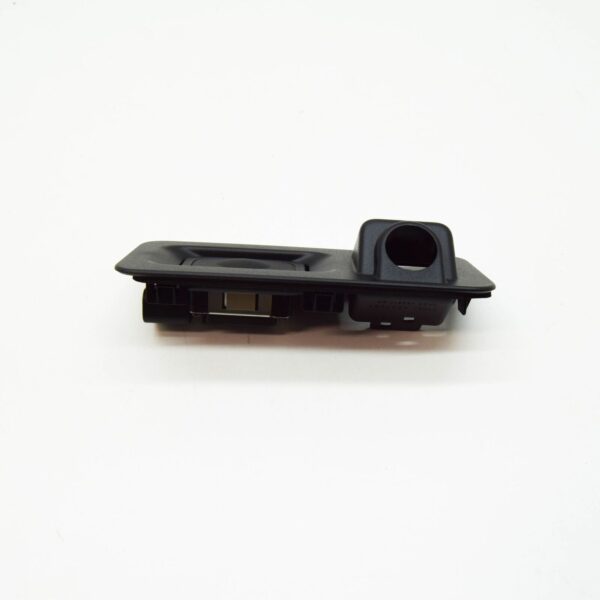 T4A3431 - JAGUAR F-PACE X761 Rear View Camera Bezel T4A3431 ORIGINAL
