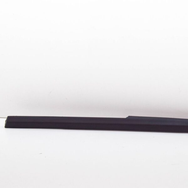 T4A6081 - JAGUAR F-PACE X761 Rear Right Door Window Trim Finisher T4A6081 ORIGINAL