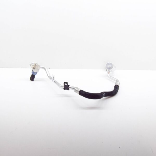 T4K19677 - JAGUAR I-PACE X590 A/C Refrigerant Discharge Hose T4K19677 ORIGINAL
