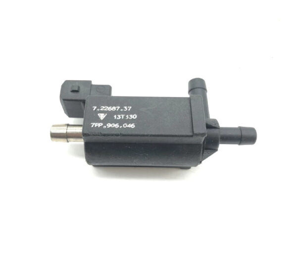 7PP906046 - Porsche Macan 95b diverter valve 7PP.906.046 7PP906046 NEW ORIGINAL