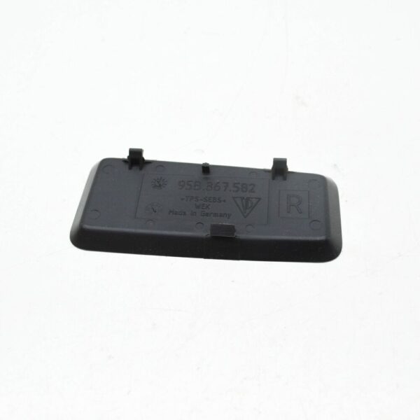 95B8675821E0 - Porsche Macan 95b.2 rear lid right trim panel 95B8675821E0 NEW ORIGINAL