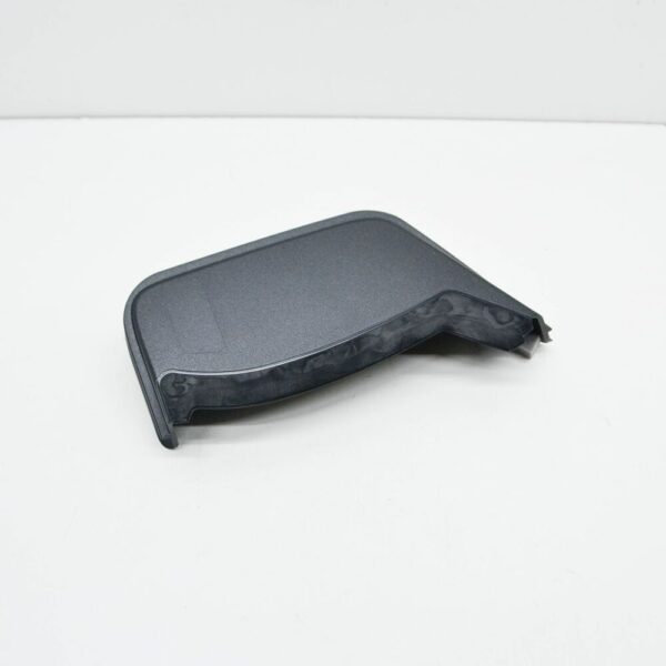 95B945428G - Porsche Macan 95b taillight center right cover 95B945428G 2019 NEW ORIGINAL
