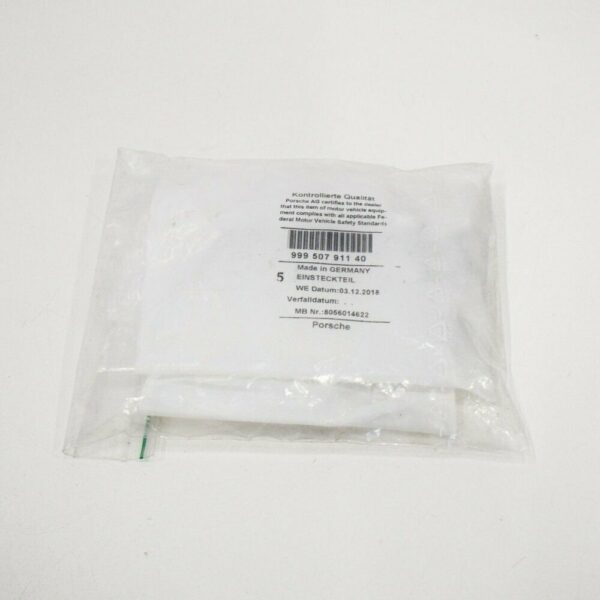 99950791140 - PORSCHE PANAMERA 970 PLASTIC APRON HOLDER RIGHT X15 99950791140 GENUINE