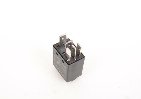 99965701490 - ORIGINAL Porsche Cayenne 2003 2004 2005 2006 2008-2010 Fuel Pump Relay