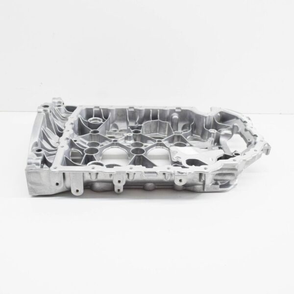 06K103603BL - NEW VW GOLF R MK7 ENGINE UPPER OIL PAN 06K103603BL ORIGINAL