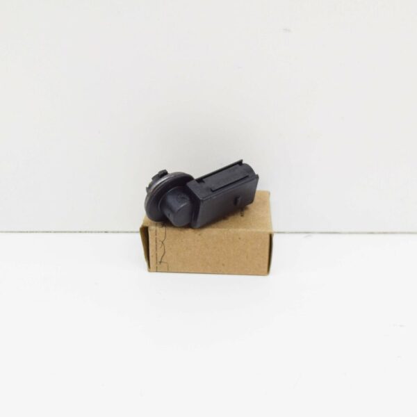 1C0953123C - NEW VOLKSWAGEN BEETLE 1C BULB HOLDER SOCKET LAMP HOUSING 1C0953123C ORIGINAL