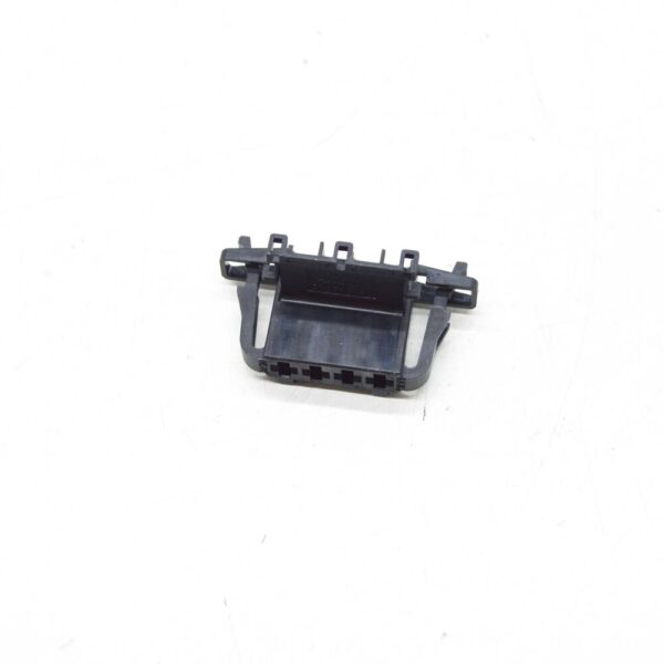 1J0972704 - VW AMAROK 2H 4-Pin Speaker Housing with Flat Contact 1J0972704 NEW