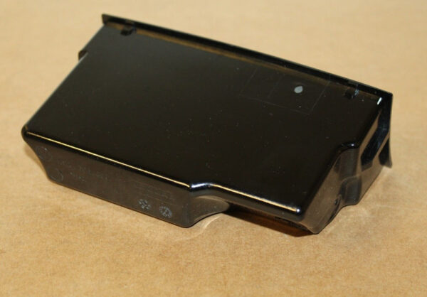 7P6857130B - NEW VW TOUAREG 7P MK2 FRONT STOWAGE COMPARTMENT 7P6857130B ORIGINAL