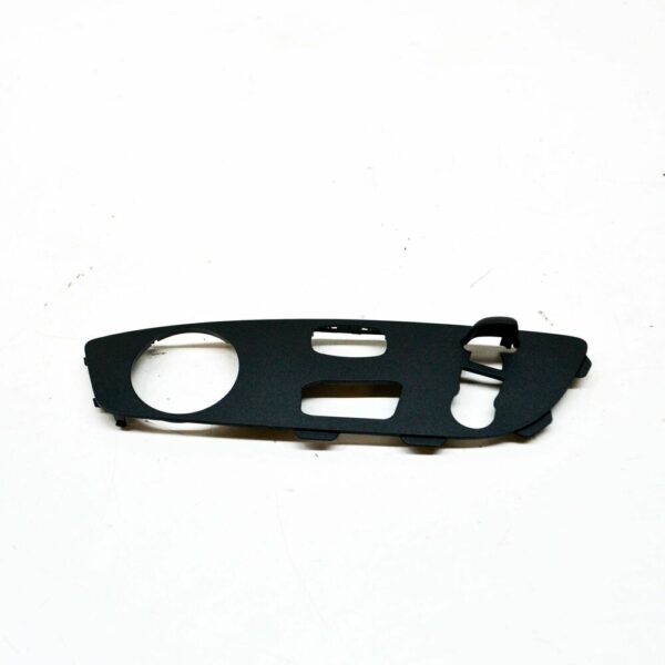 7P6882515C9B9 - NEW VW TOUAREG 7P FRONT LEFT SEAT SWITCH BEZEL 7P6882515C9B9 ORIGINAL