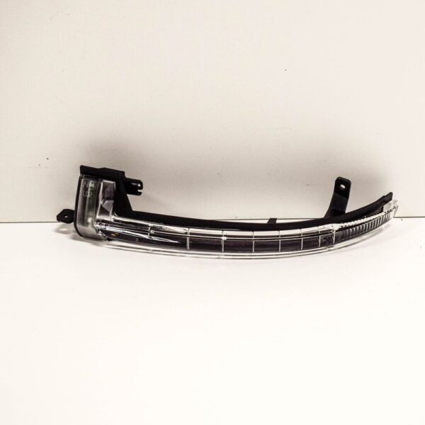 7P6949101 - NEW VW TOUAREG 7P FRONT LEFT MIRROR INDICATOR 7P6949101 ORIGINAL