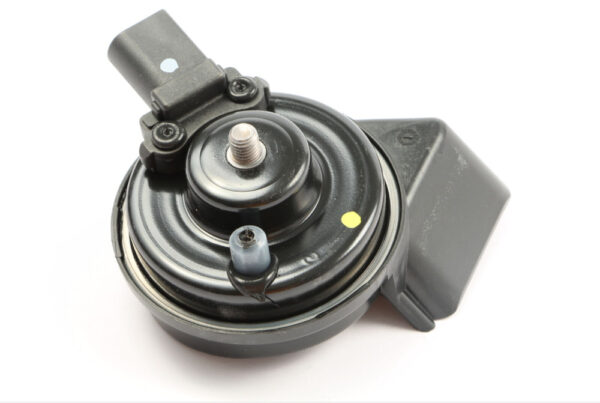 7P6951223A - NEW VW TOUAREG 7P HIGH TONE HORN SIGNAL 7P6951223A GENUINE