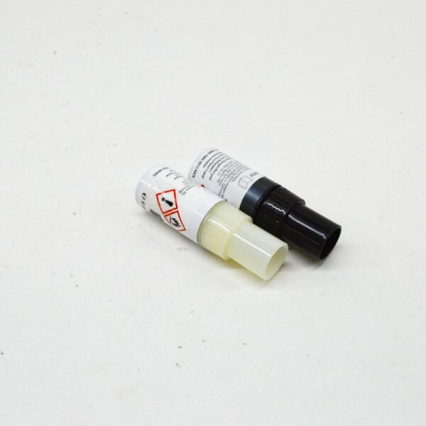 LST0P2K7X - NEW VW AUDI ISLAND GREY PEARL EFFECT TOUCH UP PAINT SET LST0P2K7X ORIGINAL