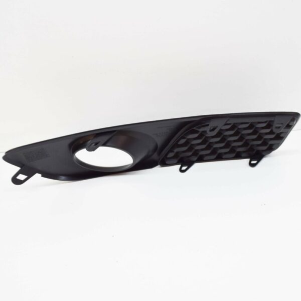 30678640 - NEW VOLVO V70 MK3 FRONT RIGHT FOG LIGHT TRIM GRILL 30678640 ORIGINAL