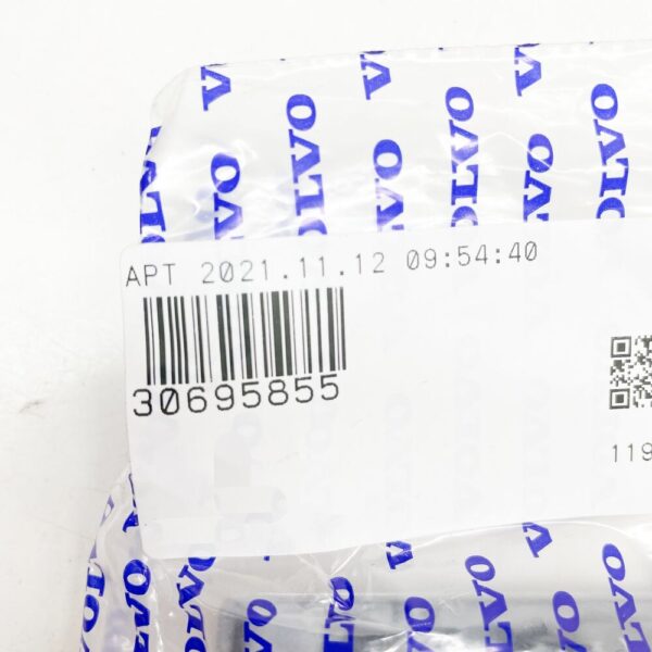 30695855 - Volvo V50 Front Radiator Grille Emblem 30695855 NEW GENUINE