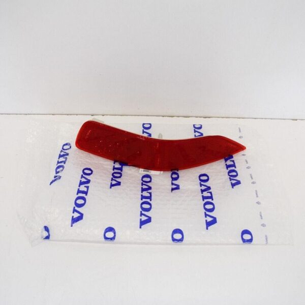 30744512 - Volvo XC70 Mk3 Right Rear Bumper Original Reflector 30744512