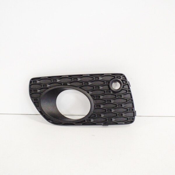 30744521 - Volvo XC70 MK2 Front Left Fog Light Surround Trim 30744521 NEW GENUINE