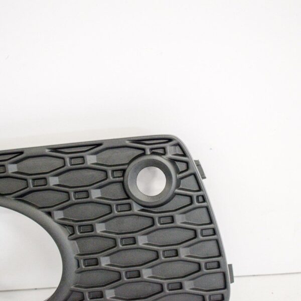 30744521 - Volvo XC70 MK2 Front Left Fog Light Surround Trim 30744521 NEW GENUINE