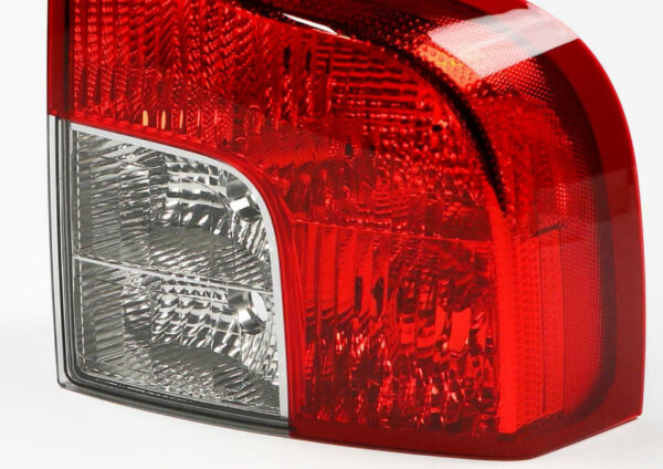 31213382 - Volvo XC90 MK1 rear lower right taillight 31213382 NEW REAL