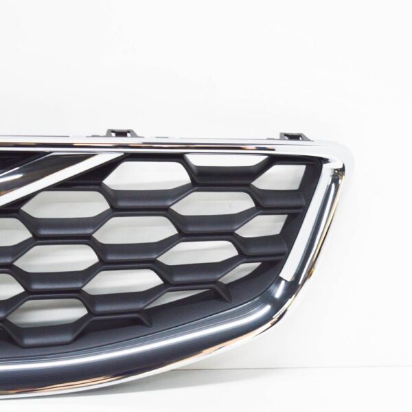 31290845 - VOLVO C30 Front Bumper Radiator Grille 31290845 NEW