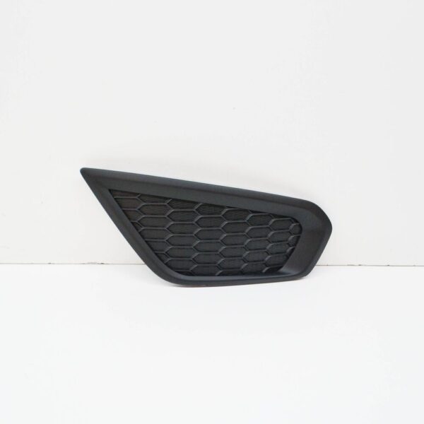 31298170 - Volvo C30 Front Bumper Right Cover 31298170 NEW GENUINE