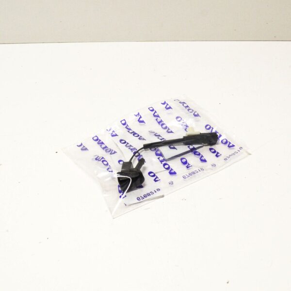 31301827 - VOLVO S60 MK2 Windshield Washer Heated Nozzle 31301827 NEW GENUINE