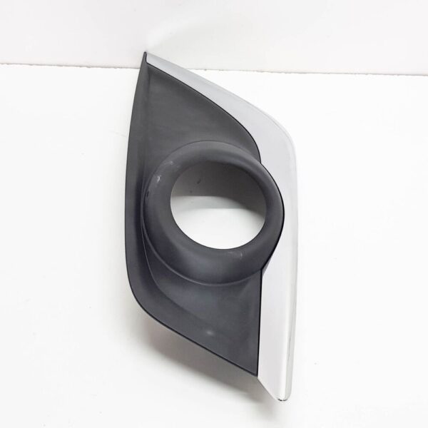 31323592 - Volvo C70 MK2 Front Left Fog Lamp Bezel 31323592 NEW GENUINE