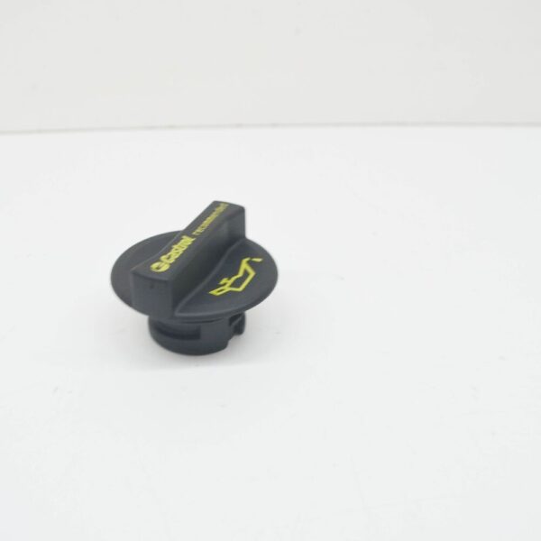 31330427 - VOLVO S60 MK2 Engine Oil Filler Cap 31330427 NEW Genuine