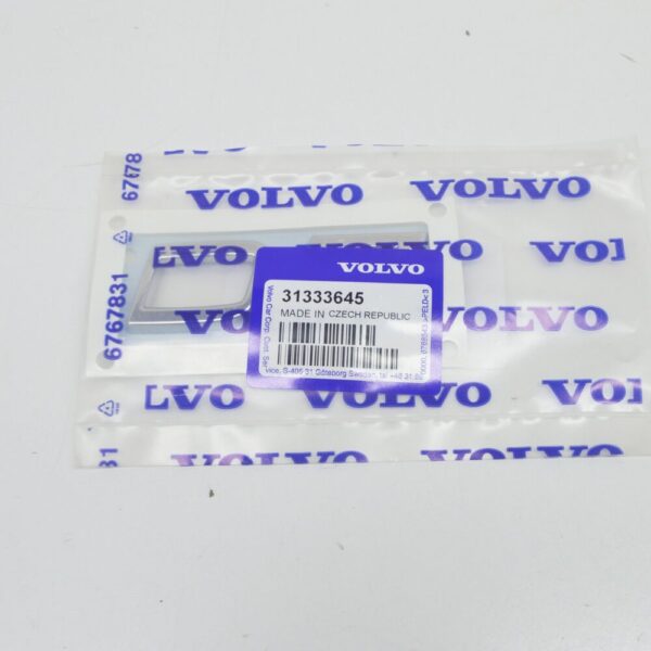 31333645 - Volvo XC60 tailgate emblem D3 31333645 NEW ORIGINAL
