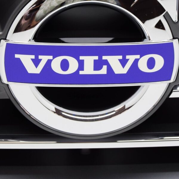 31333832 - Volvo XC60 MK1 radiator grille front 31333832 new
