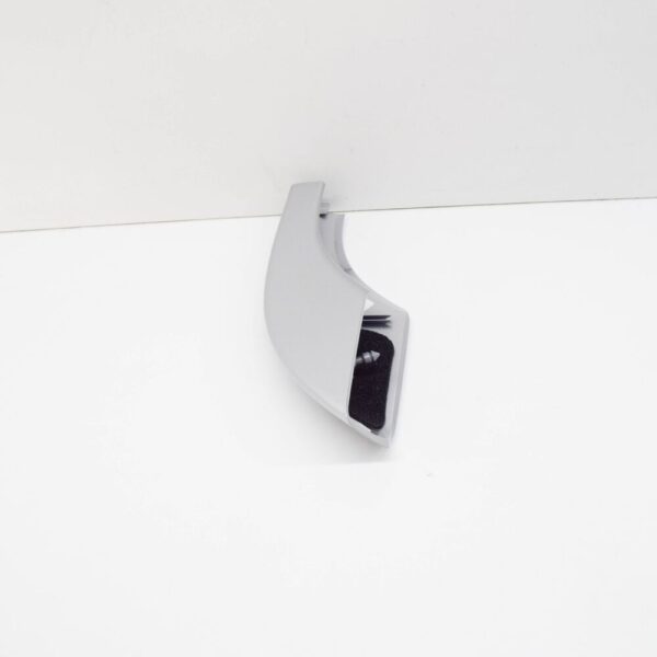 31353021 - VOLVO V50 ROOF RAIL BRACKET REAR LEFT 31353021 NEW GENUINE