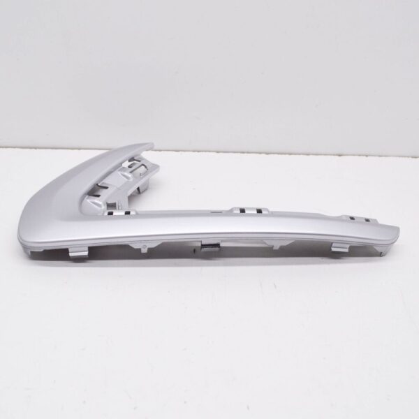 31353577 - Volvo XC70 MK2 Front Bumper Right Radiator Grill Bezel 31353577 NEW REAL