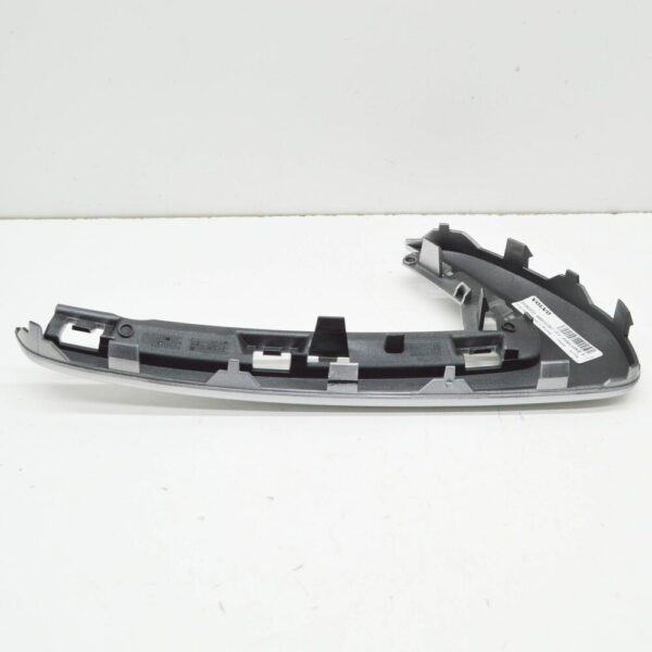 31353577 - Volvo XC70 MK2 Front Bumper Right Radiator Grill Bezel 31353577 NEW REAL