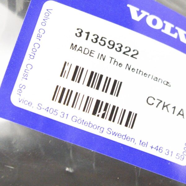 31359322 - VOLVO S60 MK2 REAR TOWBAR BUMPER COVER 31359322 NEW