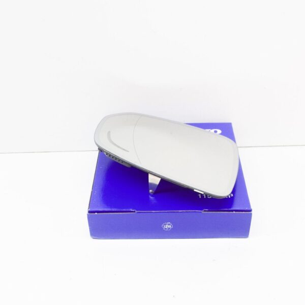 31395541 - VOLVO S90 MK2 FRONT RIGHT DOOR MIRROR GLASS RHD 31395541 NEW GENUINE