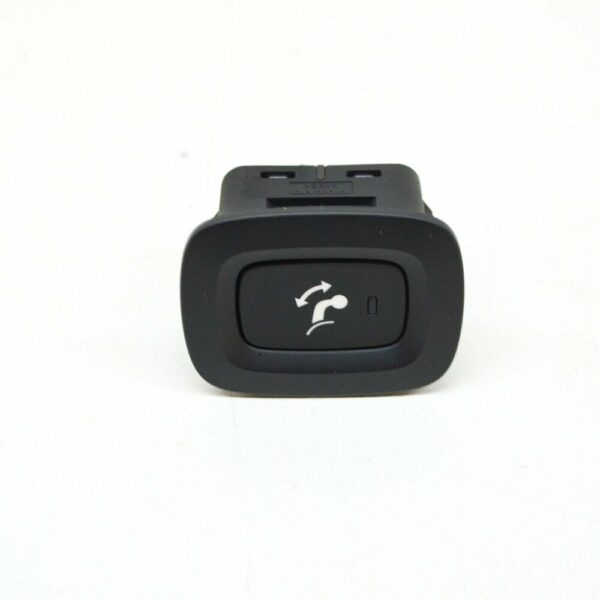 31399328 - Volvo XC90 MK2 Towing Hook Operating Button 31399328 NEW GENUINE
