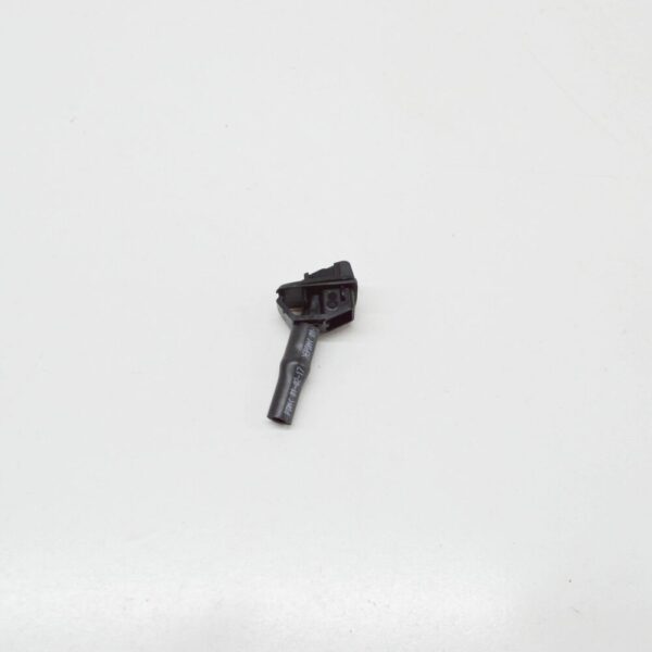 31425837 - VOLVO V40 Front Left Washer Nozzle 31425837 NEW GENUINE