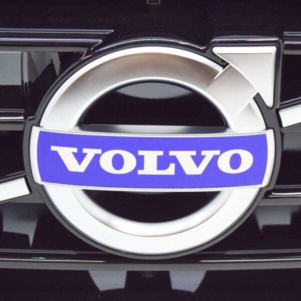 31425885 - VOLVO XC60 MK1 Front Grille R-Design 31425885 NEW