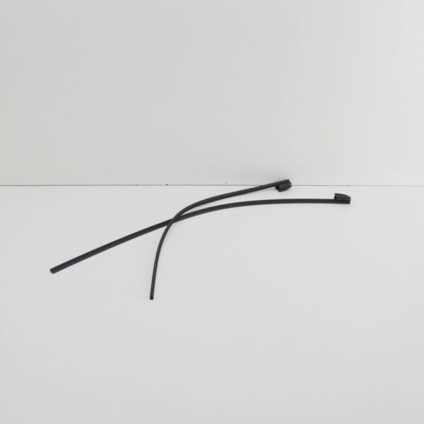 31693570 - VOLVO V60 MK2 Front Windshield Wiper Blade Refill RHD 31693570 NEW GENUINE