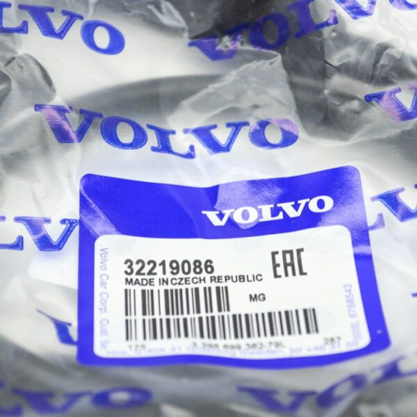 32219086 - VOLVO S90 MK2 FRONT LEFT WINDSCREEN NOZZLE 32219086 NEW GENUINE