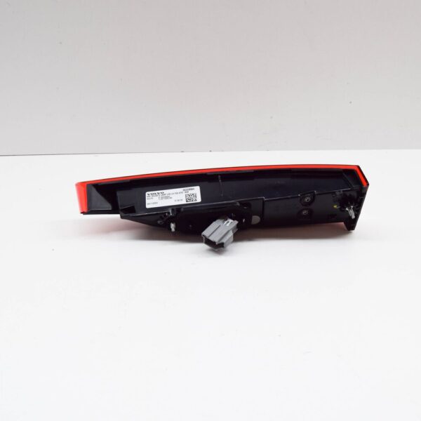 32228904 - Volvo V60 MK2 Rear Inner Left Side Taillight 32228904 NEW GENUINE