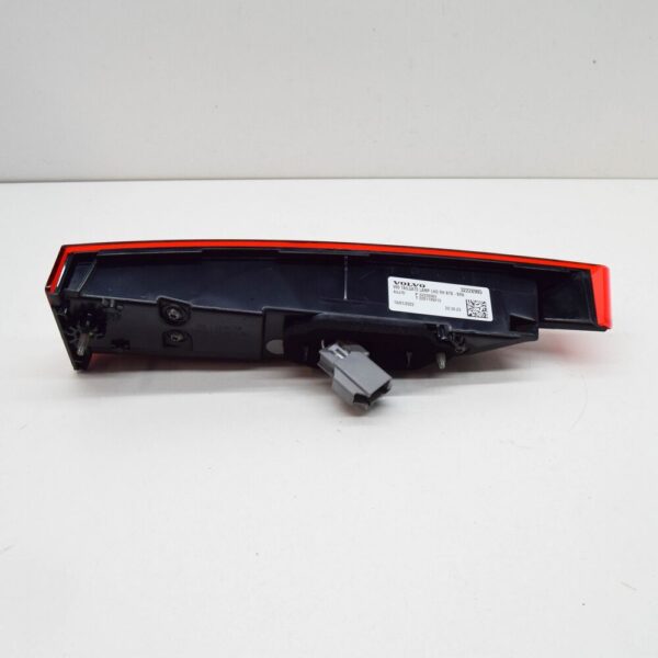 32228905 - Volvo V60 MK2 rear interior right side tailgate taillight 32228905 NEW