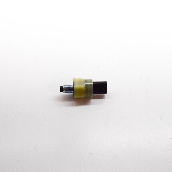32242805 - Volvo XC60 MK2 Oil Pressure Sensor 32242805 NEW GENUINE