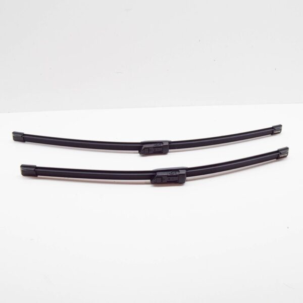 32341613 - VOLVO XC40 Front Wiper Blade Kit RHD 32341613 NEW GENUINE