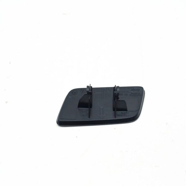 39846596 - Volvo XC60 MK2 Front Right Headlight Washer Cover 39846596 NEW GENUINE