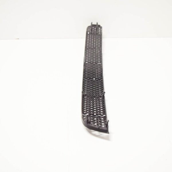 8662997 - Volvo XC90 MK1 Front Bumper Radiator Grille 8662997 NEW REAL