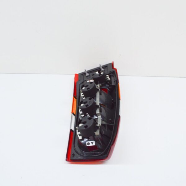 9127608 - Volvo V90 MK1 taillight right taillight 9127608 NEW REAL