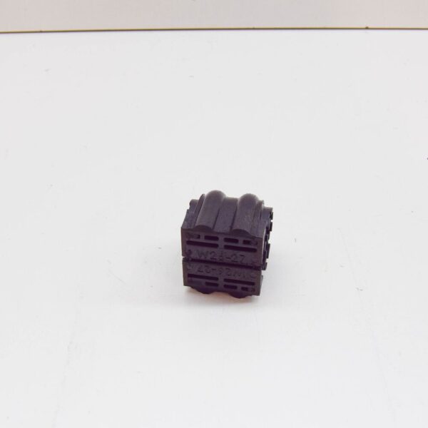 548132W100 - HYUNDAI SANTA FE MK3 DM Front Anti Roll Bar Bush 548132W100 NEW GENUINE