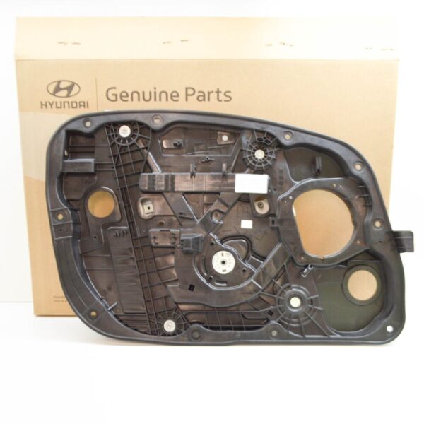 82471A6000 - Hyundai i30 MK3 Front Left Door Module Panel 82471A6000 NEW GENUINE