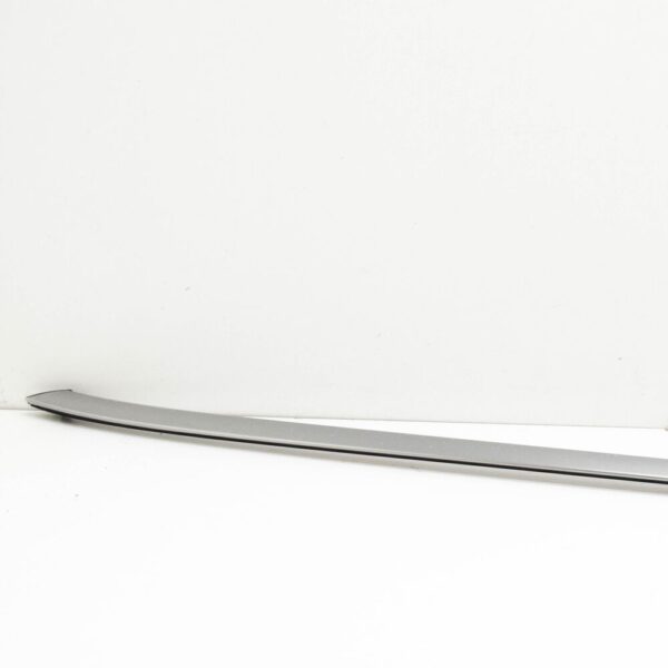 82860N7000 - HYUNDAI TUCSON NX4 MK4 FRONT RIGHT DOOR FRAME TOP STRIP 82860N7000 NEW GENUINE