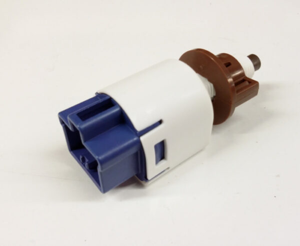 8434069015 - XXUS ES XV40 brake light switch 8434069015 NEW ORIGINAL